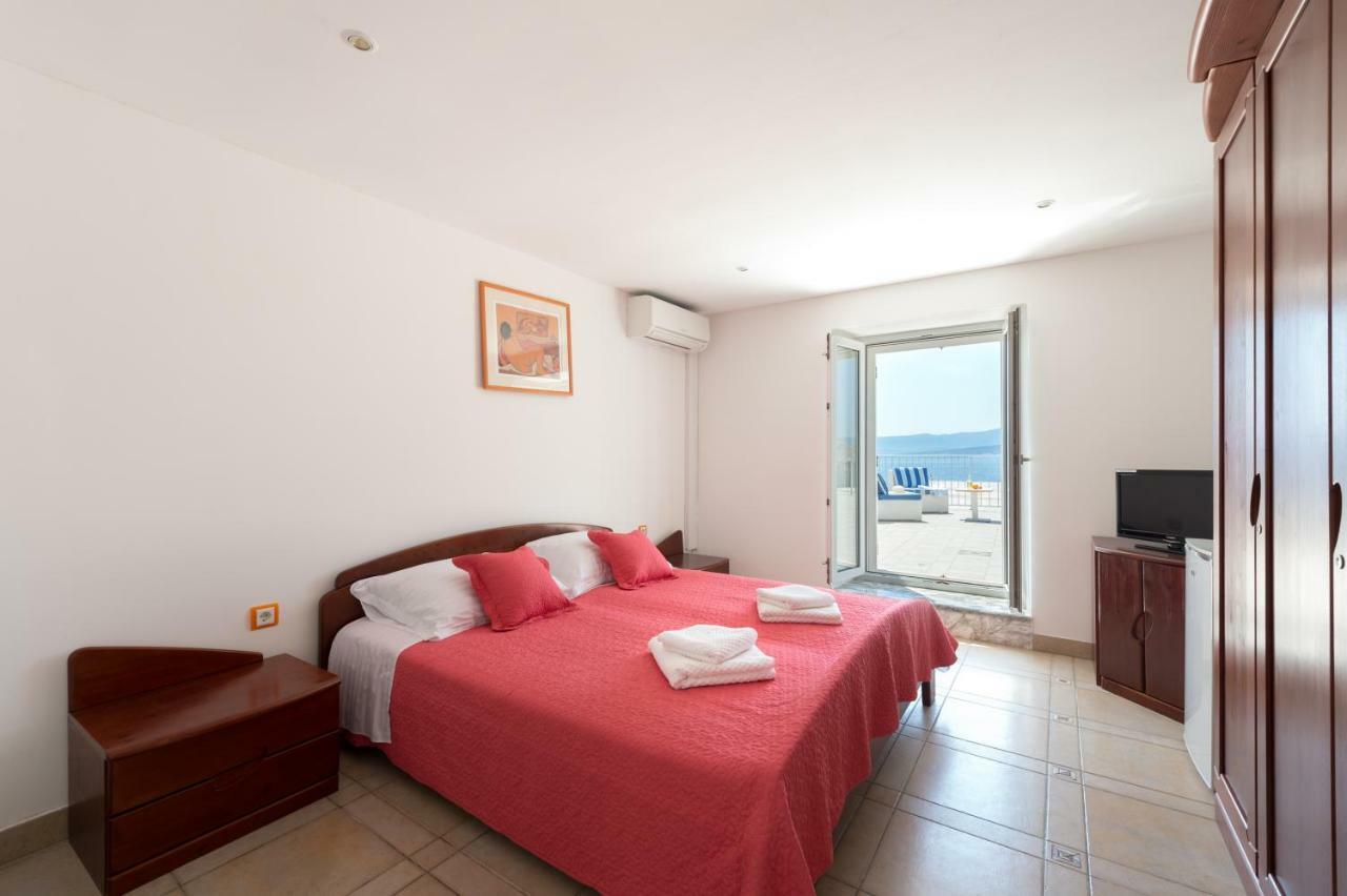 Riva Rooms Bol Bagian luar foto