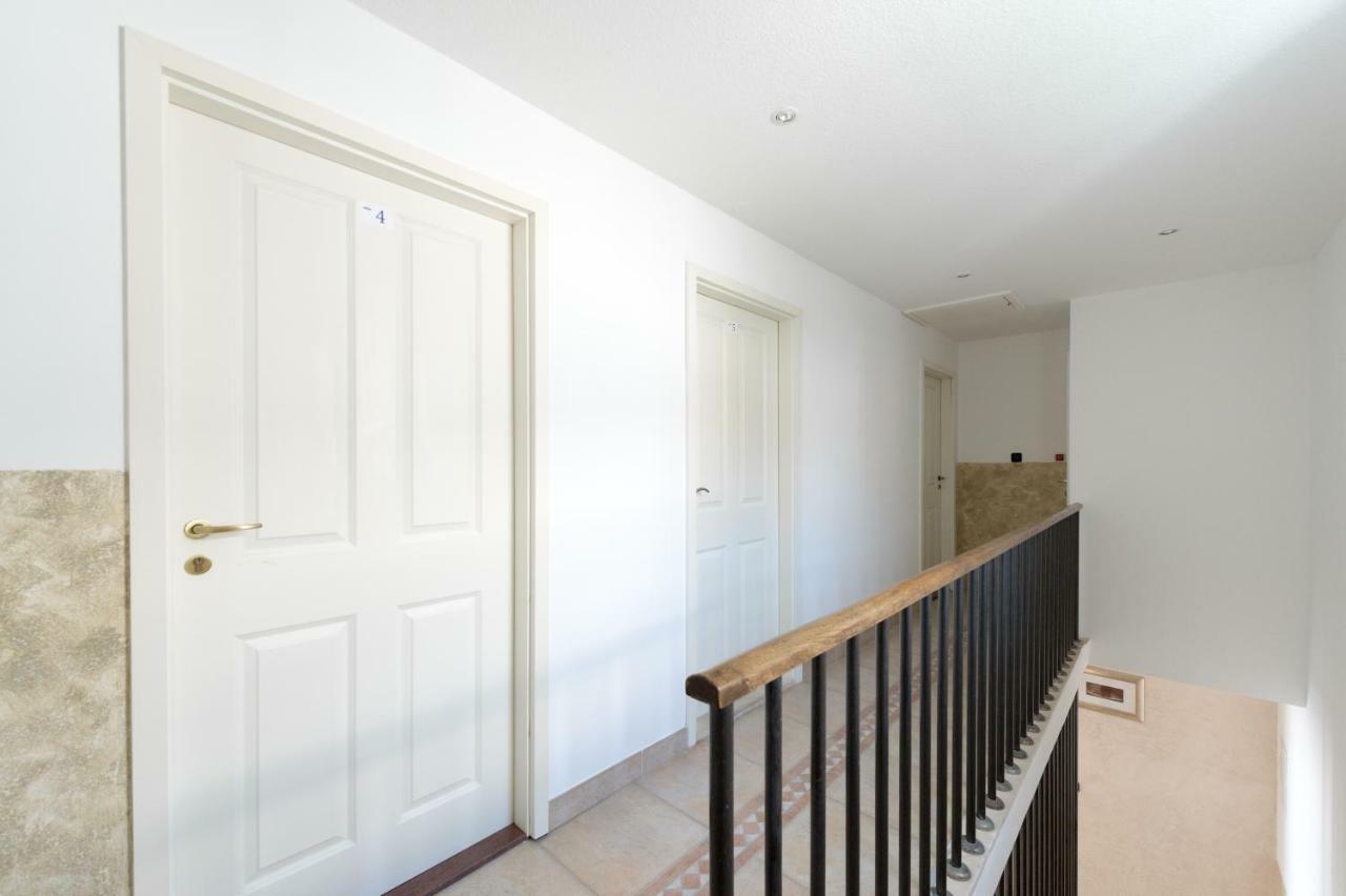 Riva Rooms Bol Bagian luar foto