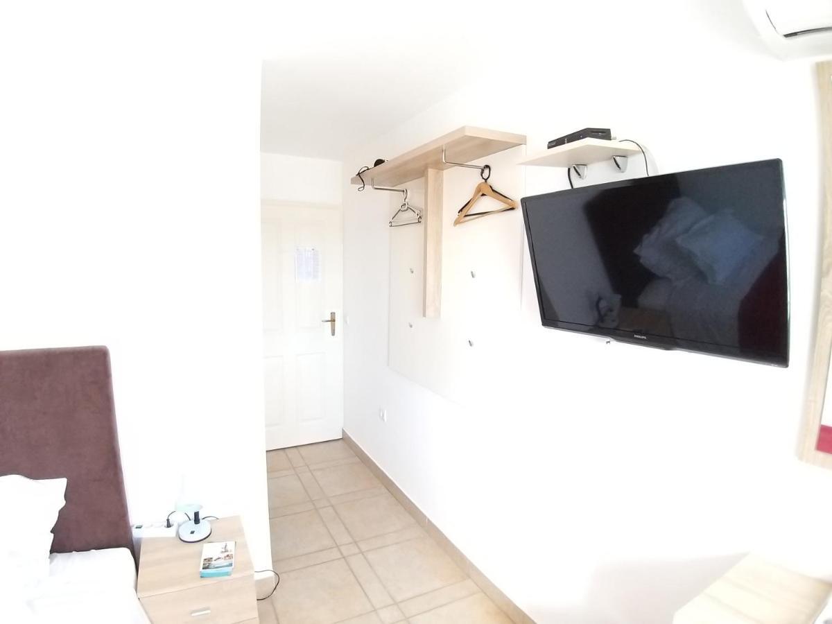 Riva Rooms Bol Bagian luar foto
